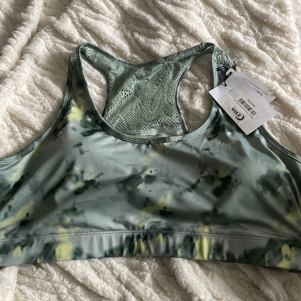 NWT ZYIA Active Green Hendrix Bomber Bra